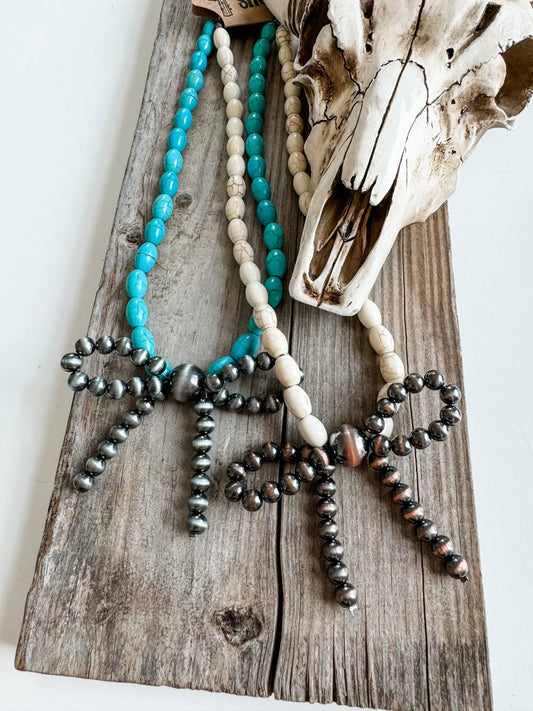 Western Navajo Style Pearl and Bead Bow Necklace: WHITE