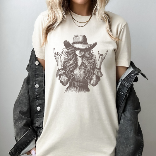 Vintage Western Cowgirl Graphic T-Shirt : Off-White / Small
